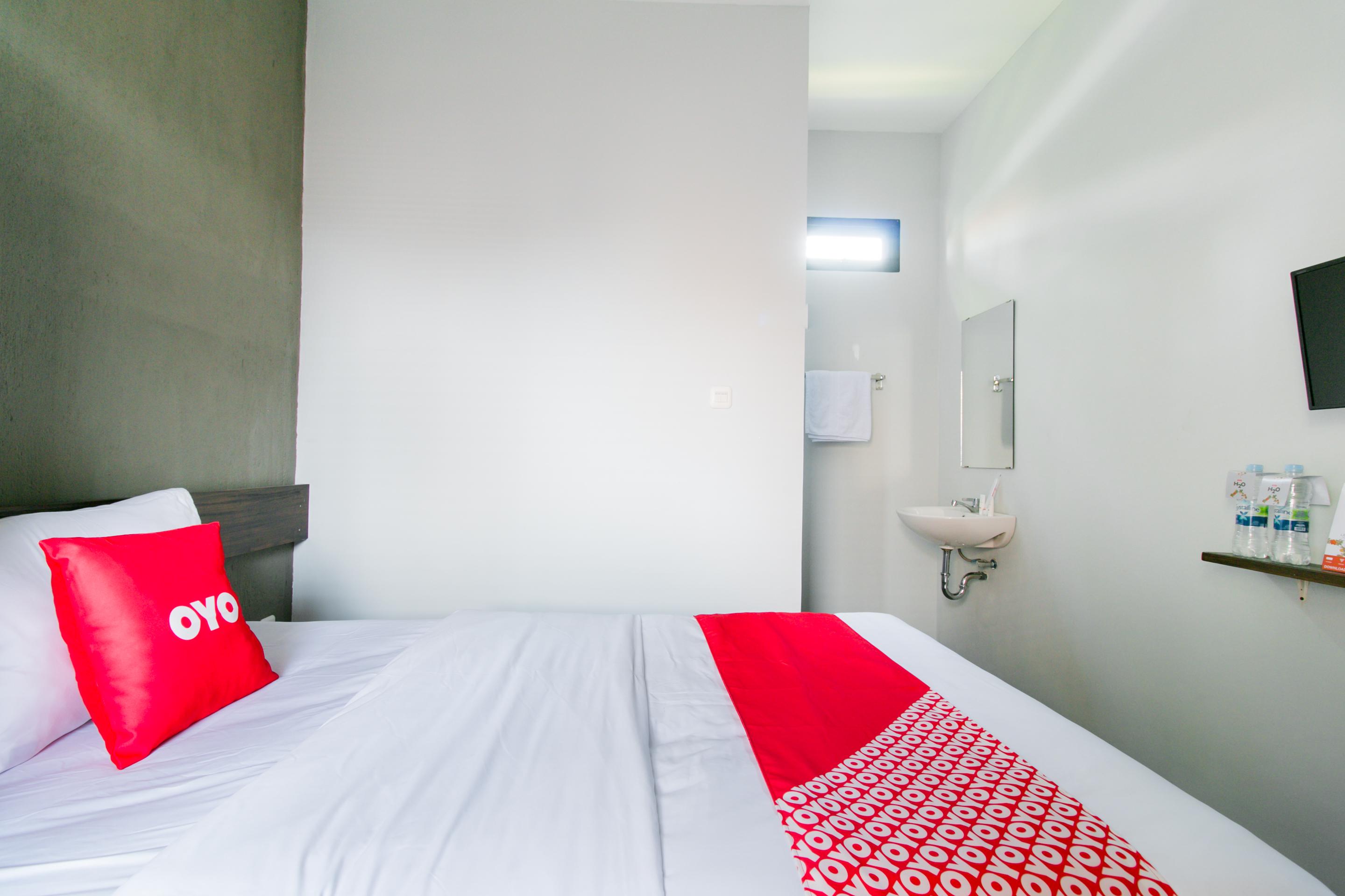 Capital O 1898 Louise Place Cianjur Ngoại thất bức ảnh