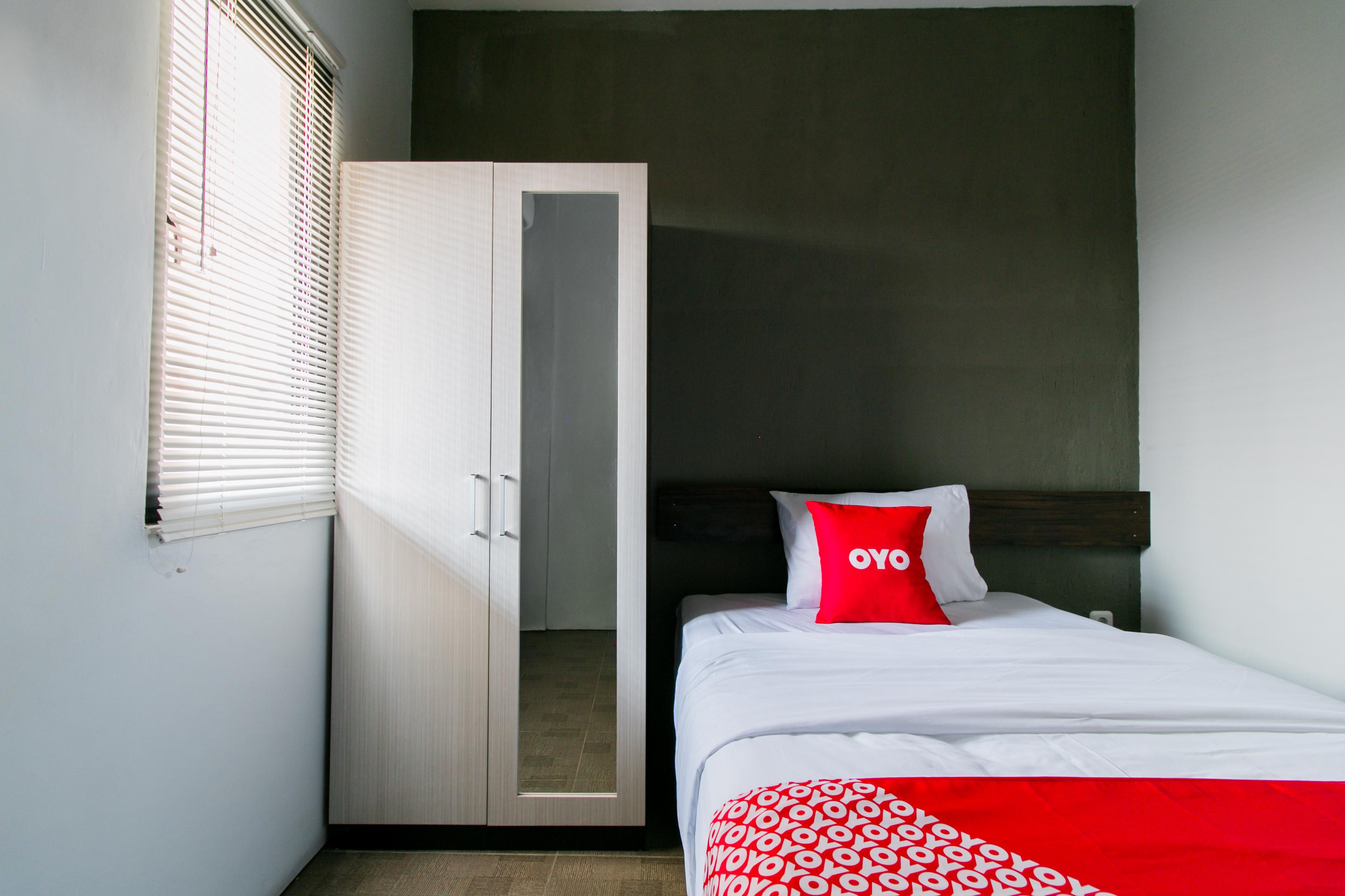 Capital O 1898 Louise Place Cianjur Ngoại thất bức ảnh