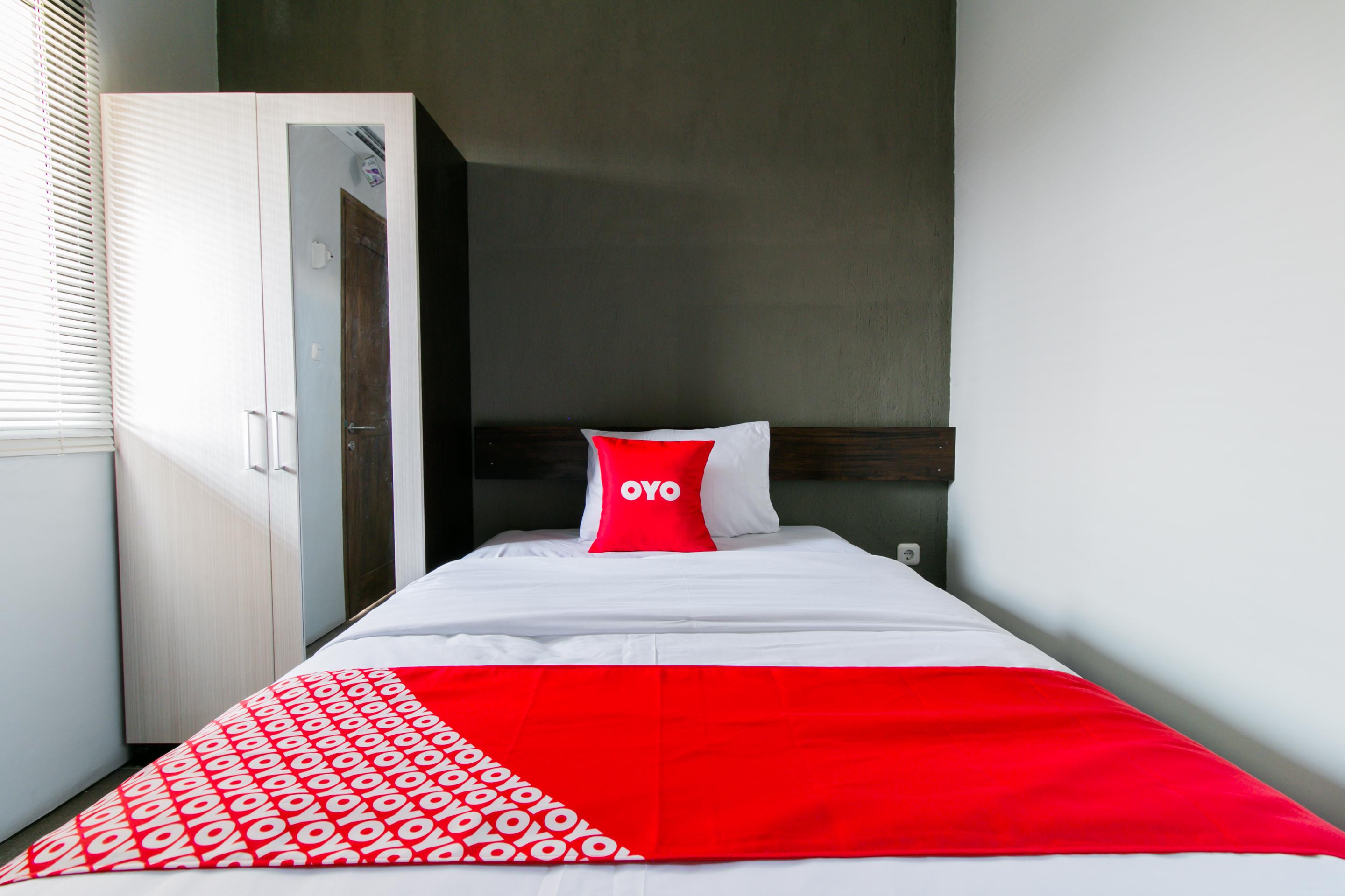 Capital O 1898 Louise Place Cianjur Ngoại thất bức ảnh