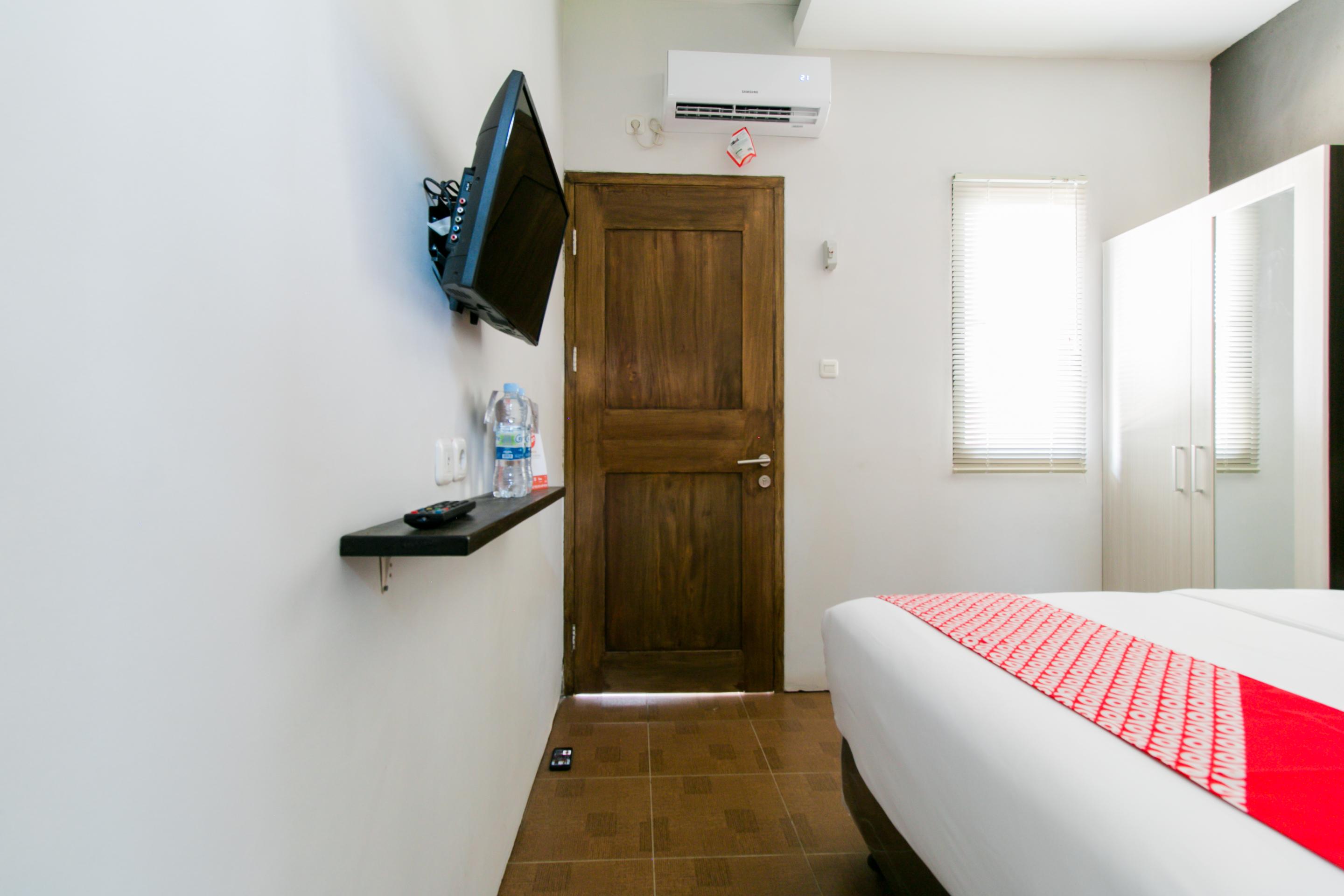 Capital O 1898 Louise Place Cianjur Ngoại thất bức ảnh