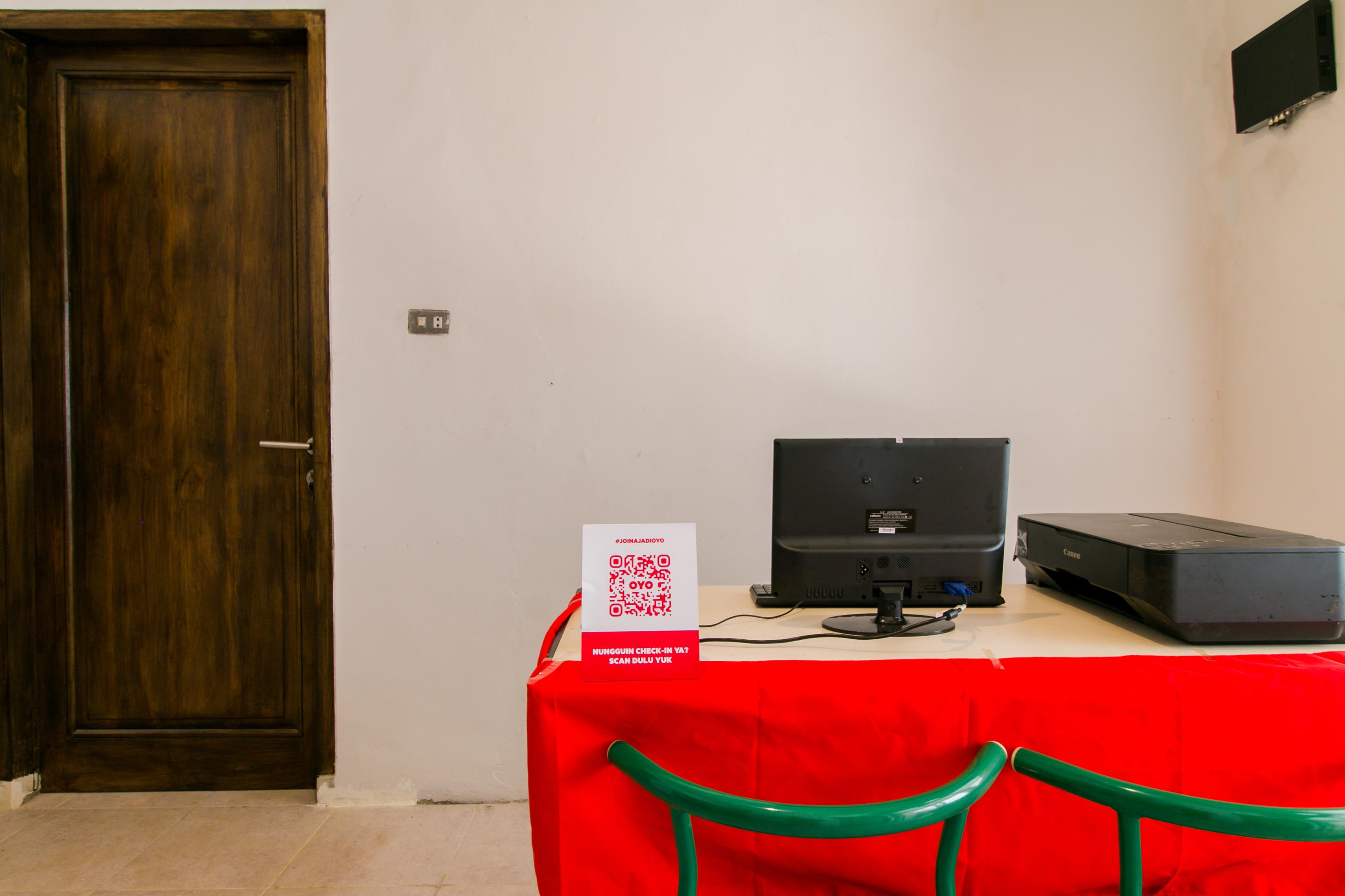 Capital O 1898 Louise Place Cianjur Ngoại thất bức ảnh