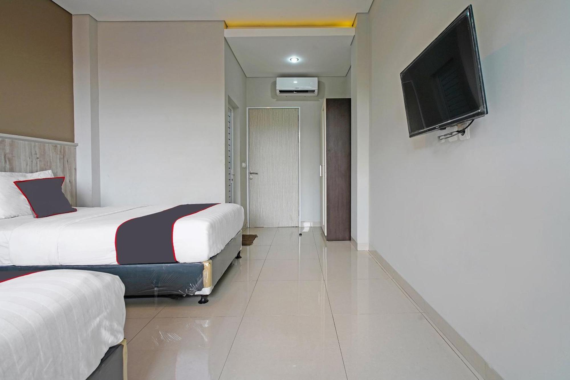 Capital O 1898 Louise Place Cianjur Ngoại thất bức ảnh