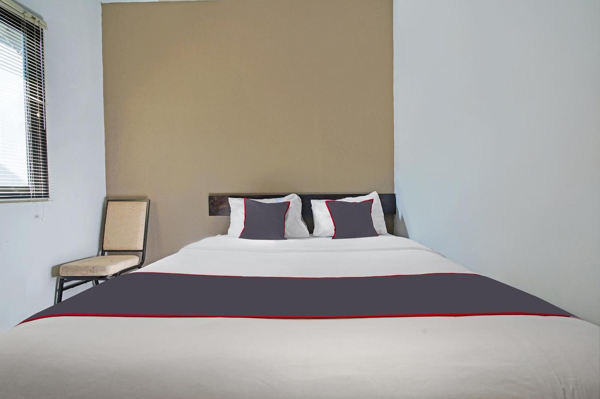 Capital O 1898 Louise Place Cianjur Ngoại thất bức ảnh
