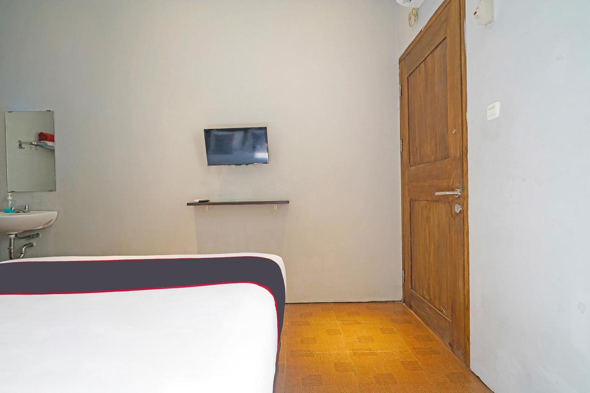 Capital O 1898 Louise Place Cianjur Ngoại thất bức ảnh